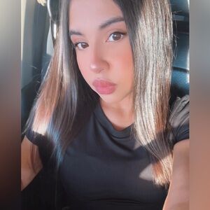 Meet your Posher, Vanessa